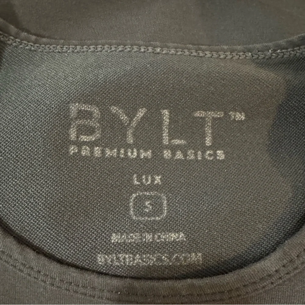 BYLT Basics Drop Cut Lux Short Sleeve TShirt Charcoal Gray Men’s Size Small